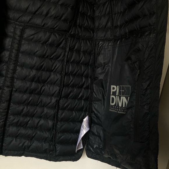 PackDown Vest EUC - Picture 5 of 6